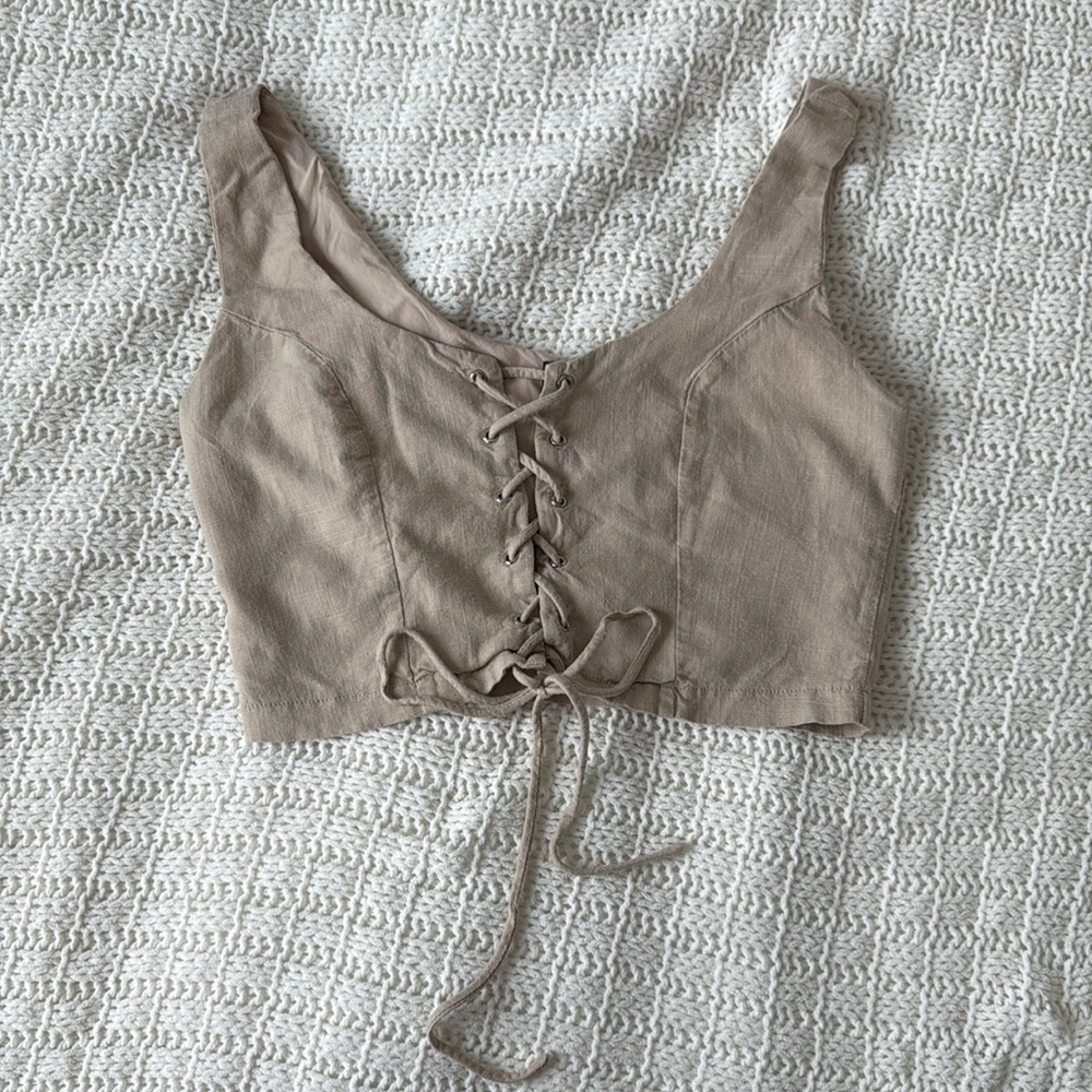 Lulus Beige Lace-Up Crop Top